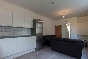 5 bed house, Miskin Street, Plasnewydd, Cardiff, CF244AQ - Image 10